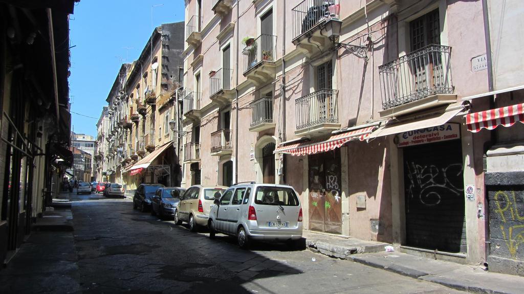 Almarina Panzió Catania Kültér fotó